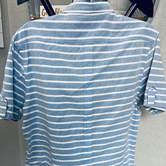 DKNY Short Sleeve Button-Up Shirt - Picture 3 of 3